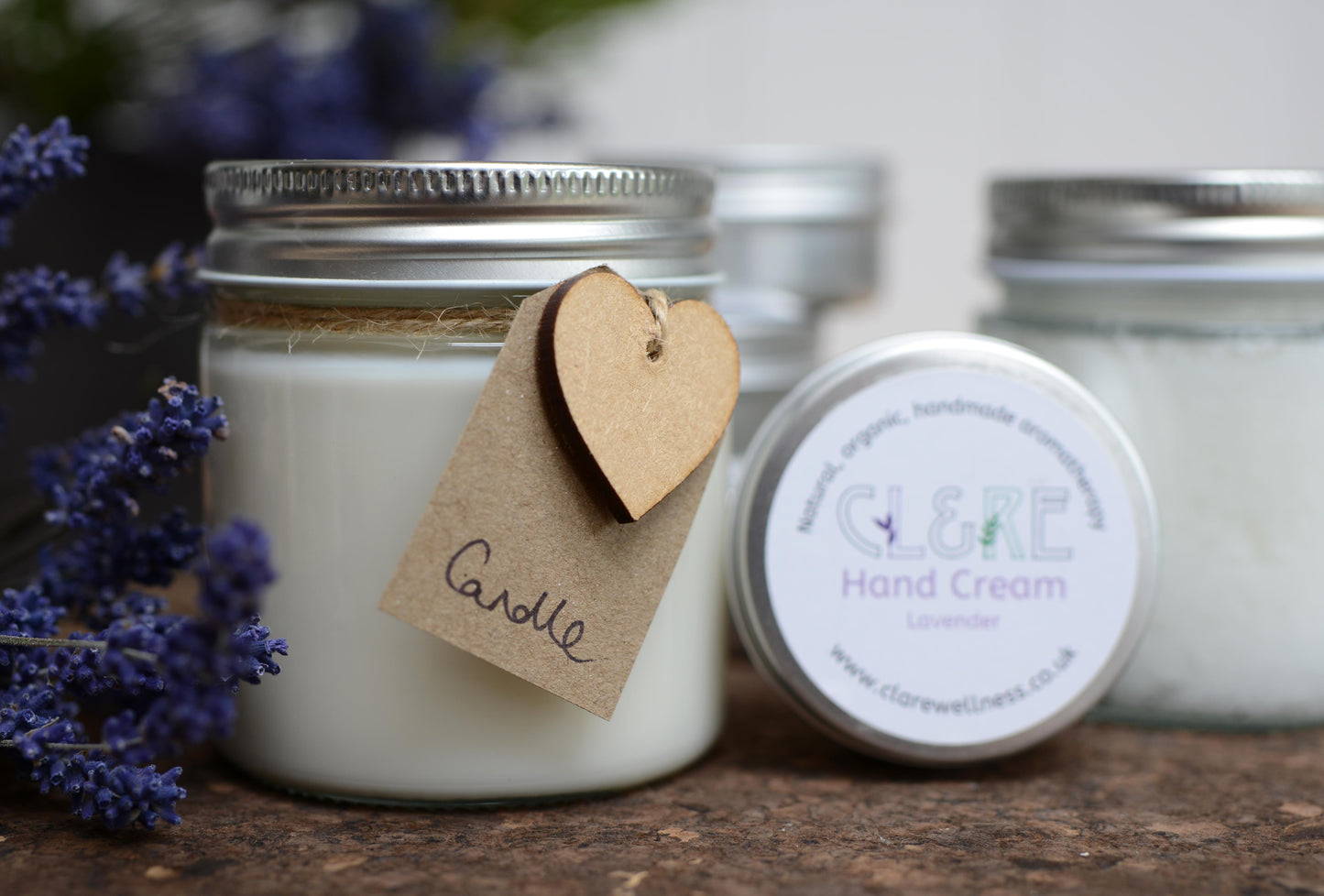 Refresh Candle (with Lavender & Lemon essential oils, Lavender buds & conflower petals) 250ml